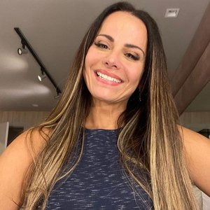 Imagem de 'Viviane Araújo'