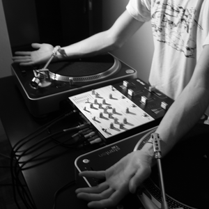 Ongaku photo provided by Last.fm