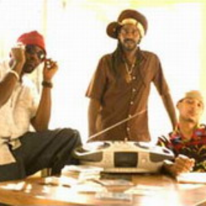 Haiku d’Etat photo provided by Last.fm