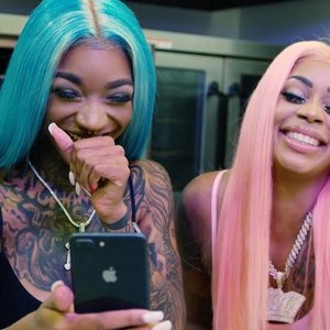 K Shiday & Enchanting 的头像