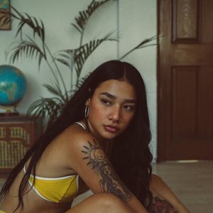 Selene 的头像