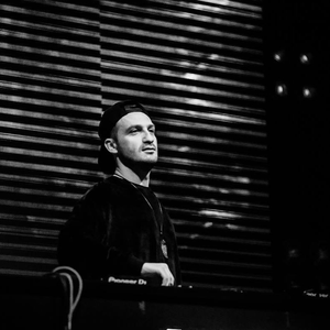 Sagan photo provided by Last.fm