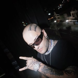 Ruzzo Doblezz 的头像