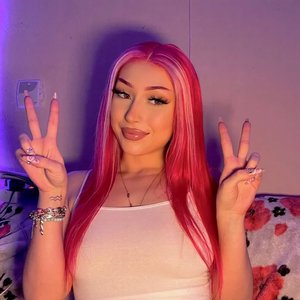 Avatar for FrenchRapQueen