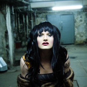 Nina Queer 的头像