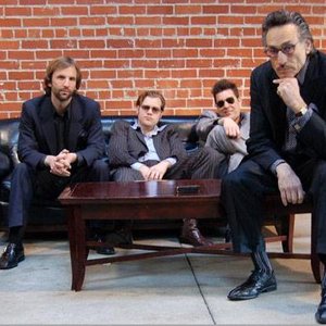 Rick Estrin & The Nightcats のアバター