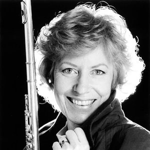 Judith Hall 的头像