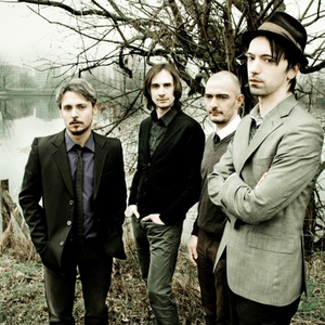 Amor fou photo provided by Last.fm