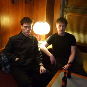 Thomas + James 的头像