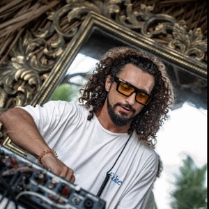 Avatar for Max Mignot