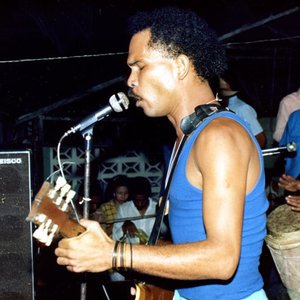 Luis Días 的头像