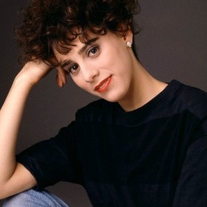 Judy Kuhn için avatar