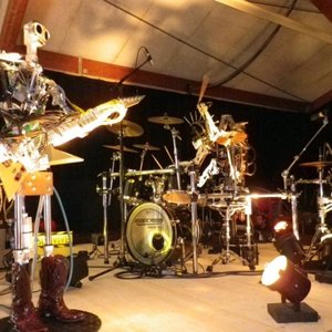 Compressorhead のアバター