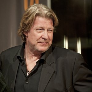 Rolf Lassgård 的头像