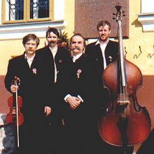 Jánosi együttes - Kobzos Kiss Tamás 的头像