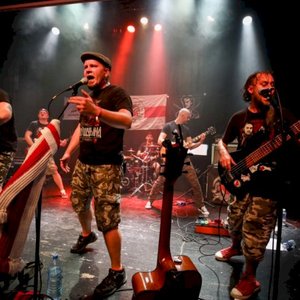 “Dzieciuki (feat.А.Памідораў)”的封面