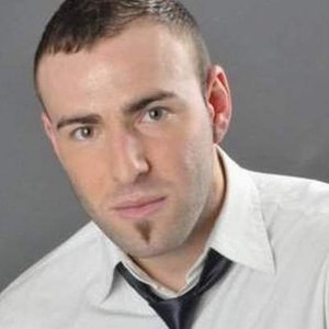 “Adnan Nezirov”的封面