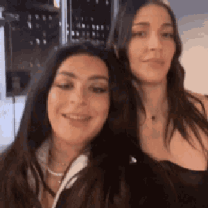 Caroline Polachek & Charli XCX 的头像