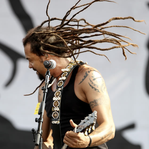 Michael Franti & Spearhead photo provided by Last.fm