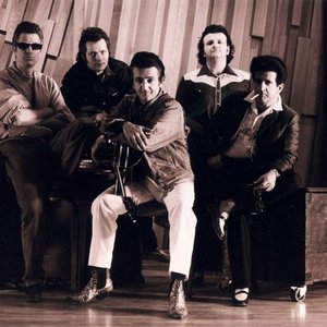 Dennis & the Jets 的头像
