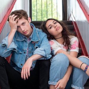 Troye Sivan feat. Alessia Cara 的头像
