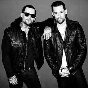The Madden Brothers 的头像