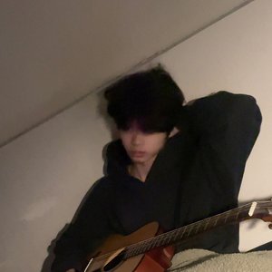 rremioo 的头像