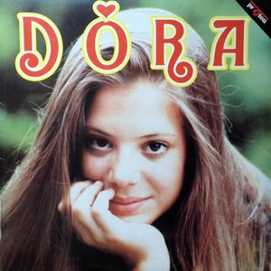 Dóra