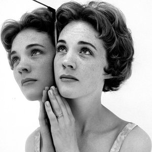 Julie Andrews 的头像