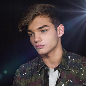 Julian Martel 的头像