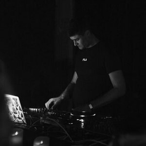 Rusez1 のアバター