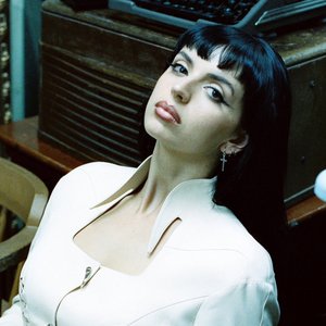 Rebecca Black 的头像