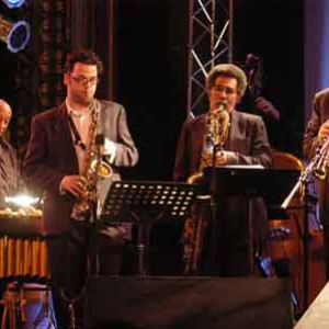 Either/Orchestra photo provided by Last.fm