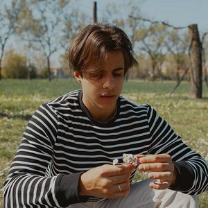 Изображение для 'Cinemaboy'