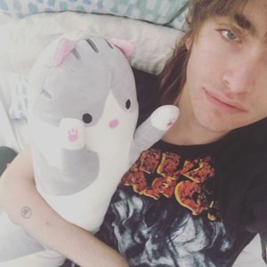 Oatmilkandcodeine 的头像