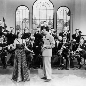 Helen Forest, The Artie Shaw Orchestra 的头像