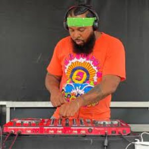 Dj Deekie West 的头像