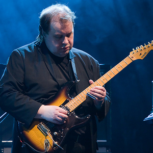 Steve Rothery photo provided by Last.fm
