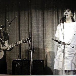 Cilla Fisher & Artie Trezise 的头像