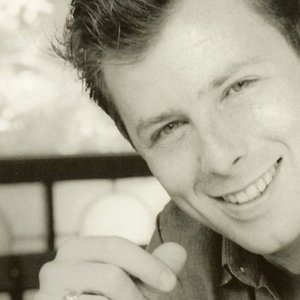 Conn Iggulden için avatar
