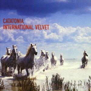 “International Velvet”的封面