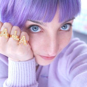 Gala Darling 的头像