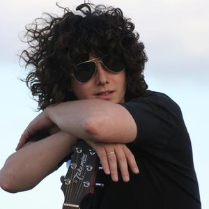 “Tuti Ruggiero”的封面