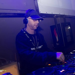 dj grega 的头像