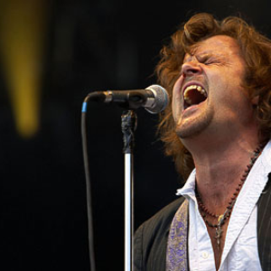 Büne Huber photo provided by Last.fm