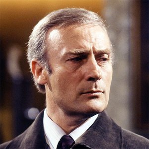 “Edward Woodward”的封面