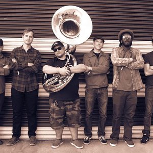 Lowdown Brass Band 的头像