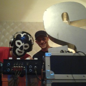Surk & DJ Krusz Gie 的头像