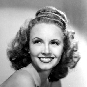 Janet Blair 的头像