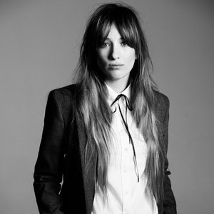 Sophie Lowe için avatar